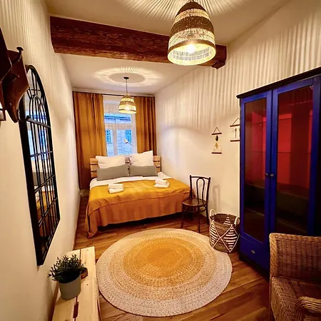 Apartment Grosse In Der Altstadt Von