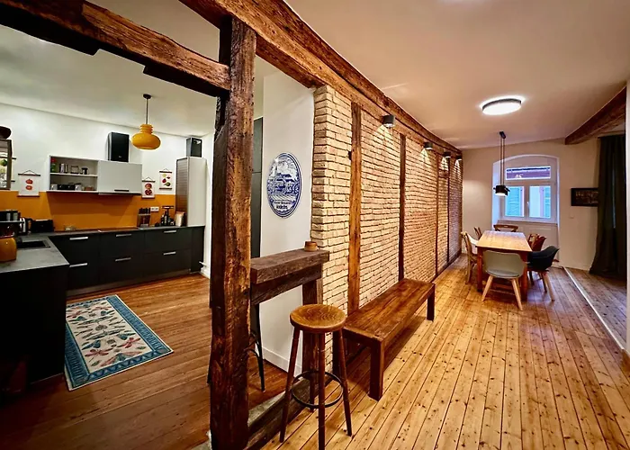 Grosse In Der Altstadt Von Apartamento